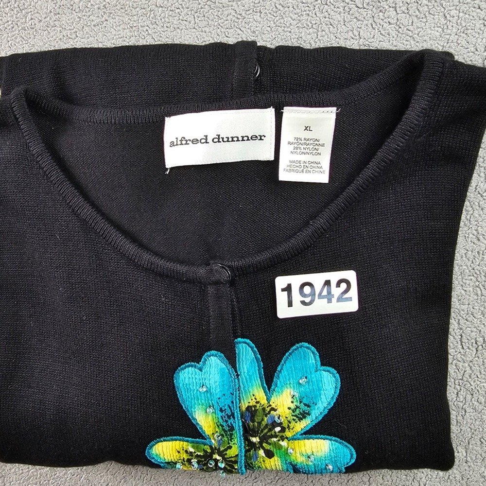 Alfred Dunner Knit Cardigan Women XL Black Floral Beaded Short Sleeve Snap Front - Picture 10 of 10